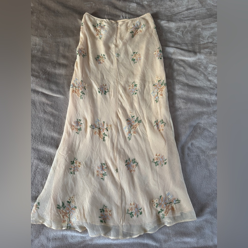 DKNY Embroidered Silk Blend Midi Skirt - Picture 9 of 9